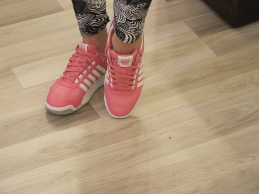 K swiss    !